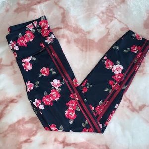 NWOT GAPFIT FLORAL LEGGINGS